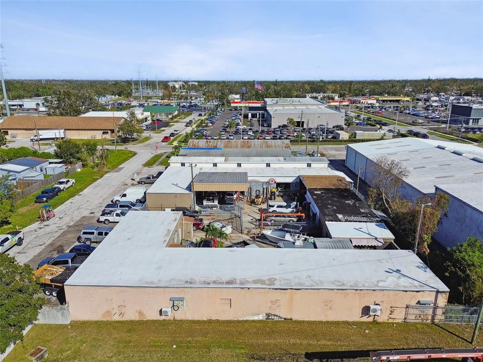 Pinellas Park Flex Space offered by GoCommercial