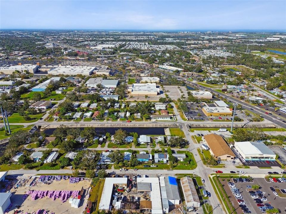 Pinellas Park Flex Space offered by GoCommercial