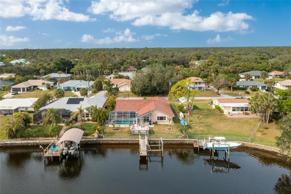 出租: $4,800 (3 贝兹, 2 浴室, 2810 平方英尺)