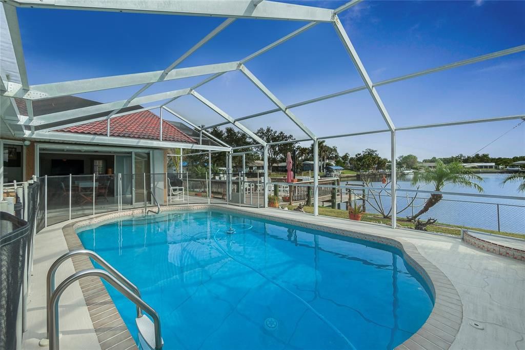 出租: $4,800 (3 贝兹, 2 浴室, 2810 平方英尺)