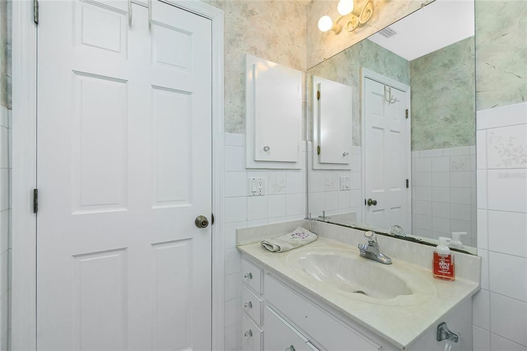 出租: $4,800 (3 贝兹, 2 浴室, 2810 平方英尺)