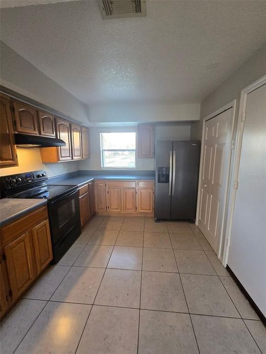 For Rent: $1,795 (3 beds, 2 baths, 1329 Square Feet)