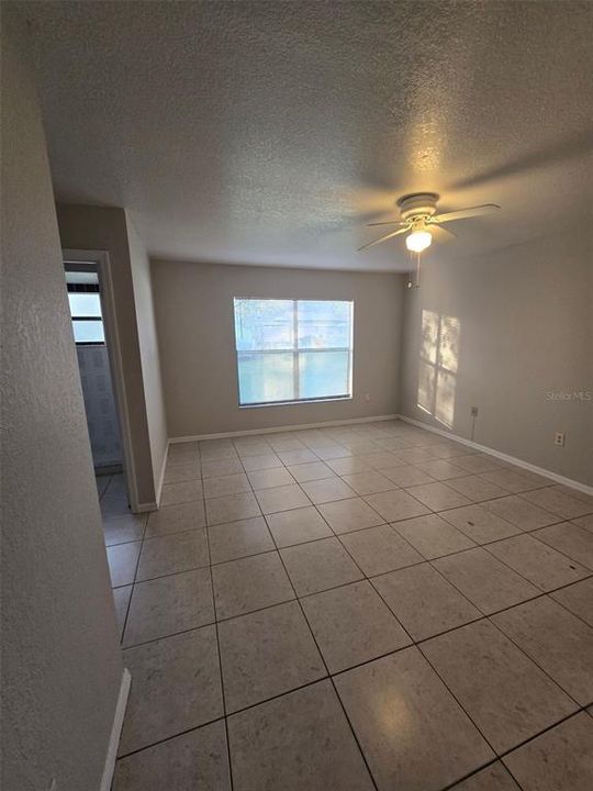 For Rent: $1,795 (3 beds, 2 baths, 1329 Square Feet)