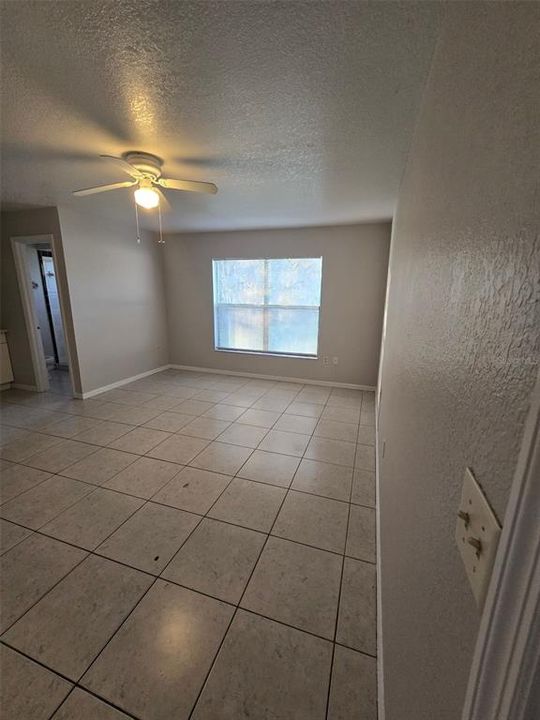 For Rent: $1,795 (3 beds, 2 baths, 1329 Square Feet)