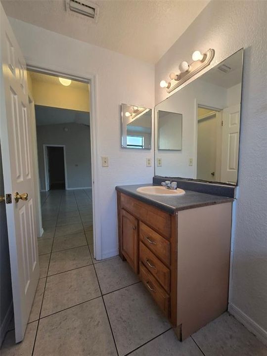 For Rent: $1,795 (3 beds, 2 baths, 1329 Square Feet)