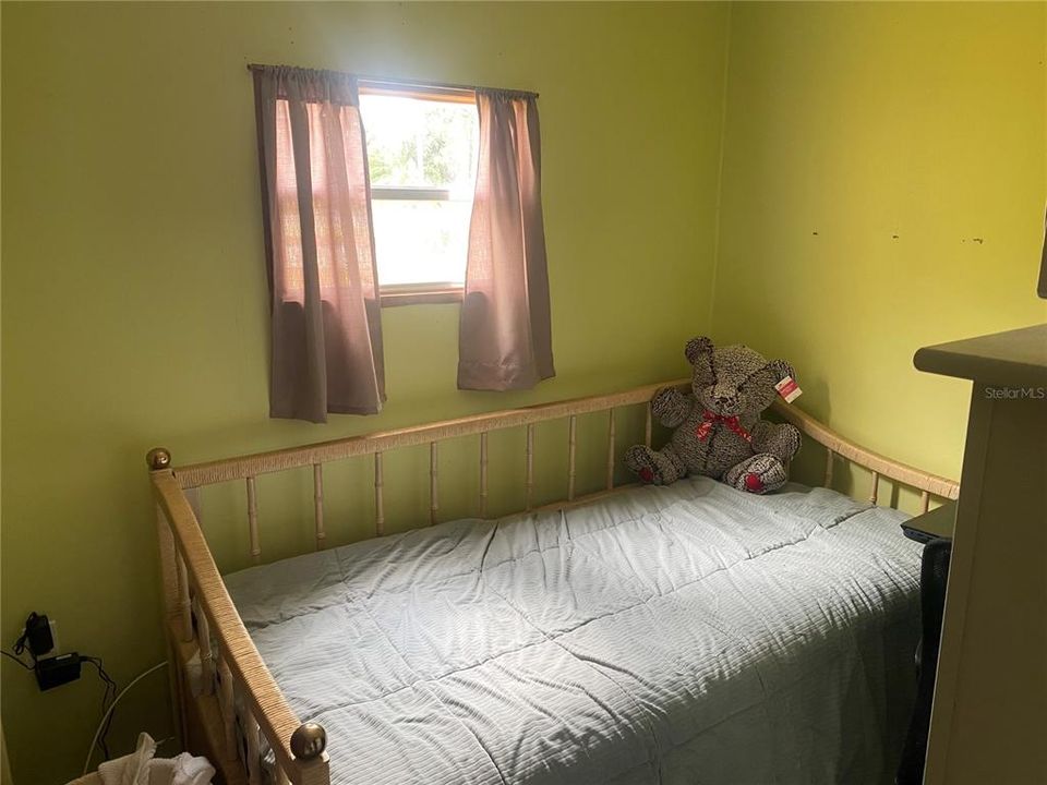 2nd Bedroom