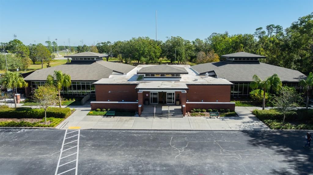 Land O' Lakes Library