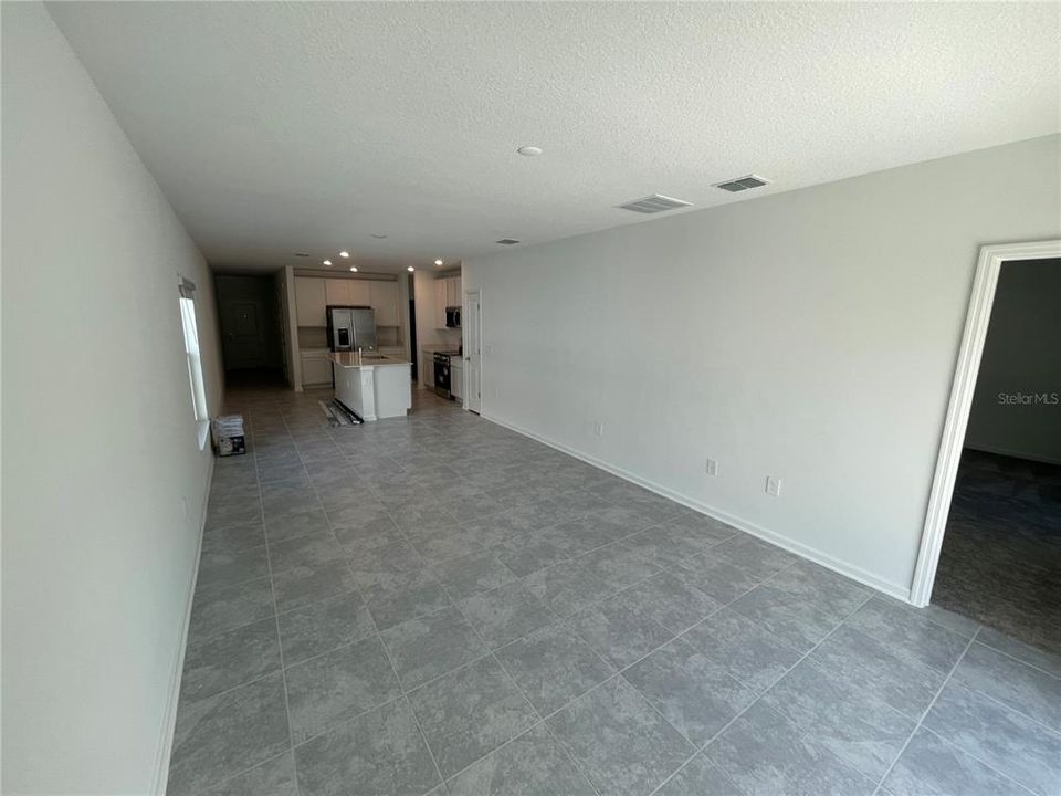 For Rent: $2,300 (3 beds, 2 baths, 1432 Square Feet)