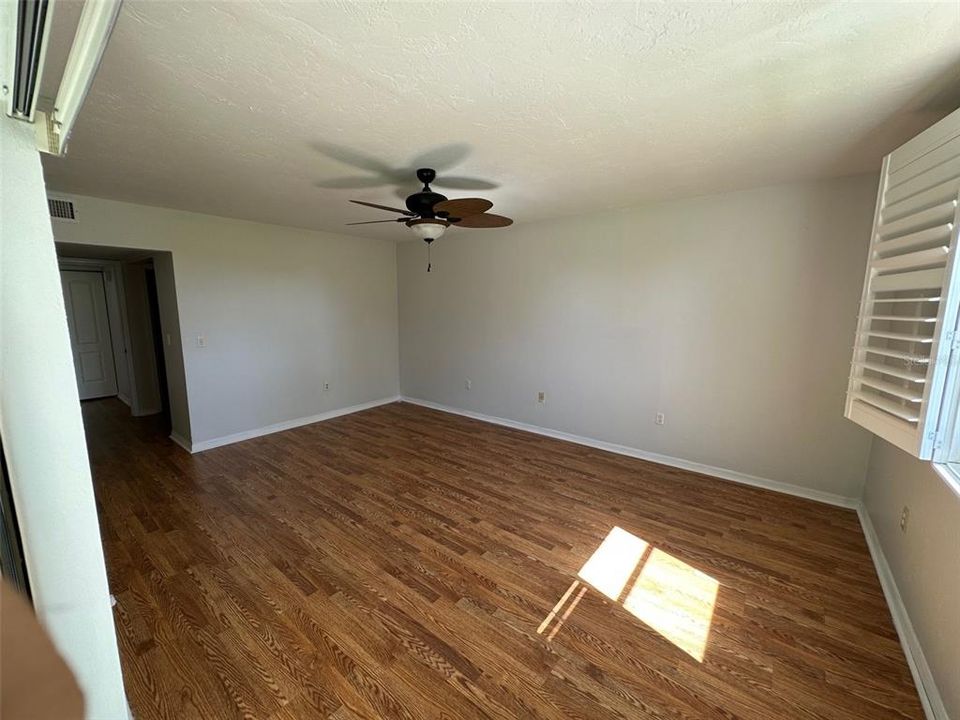 For Rent: $2,500 (3 beds, 2 baths, 1588 Square Feet)