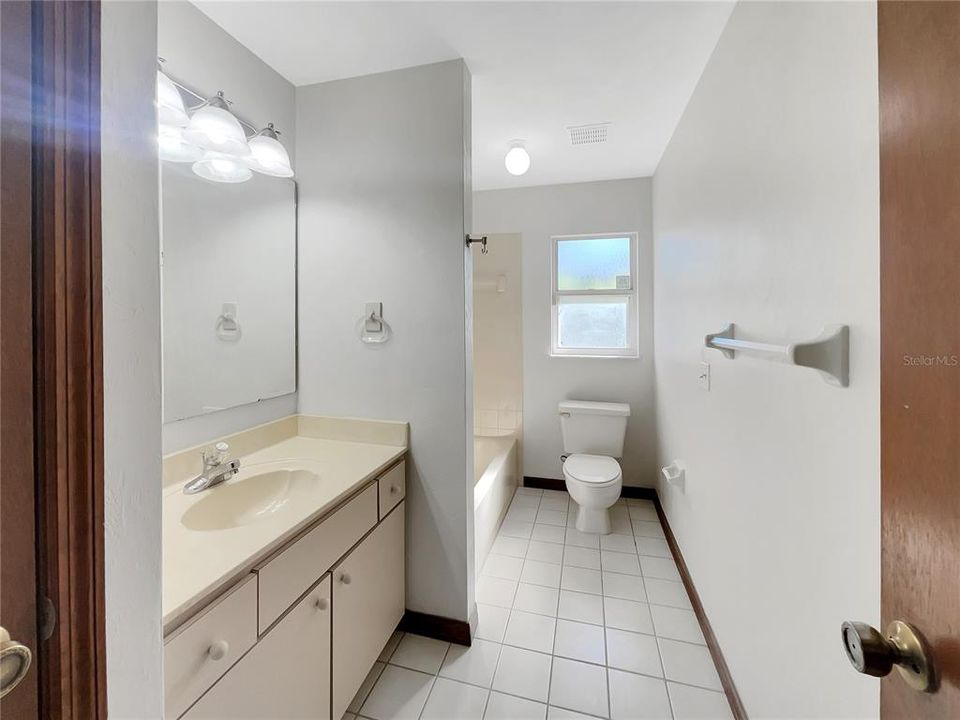 For Sale: $265,000 (3 beds, 2 baths, 1382 Square Feet)