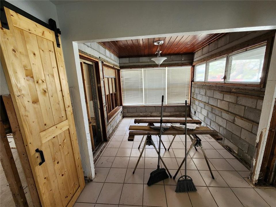 En Venta: $325,000 (3 camas, 2 baños, 1785 Pies cuadrados)