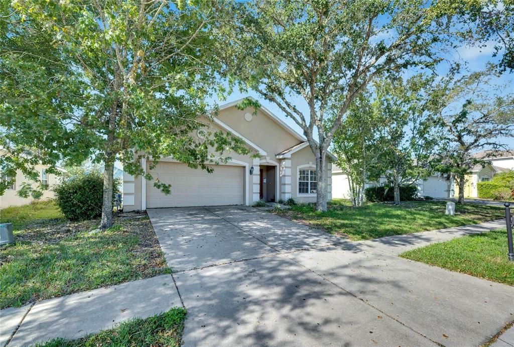 For Sale: $375,000 (4 beds, 2 baths, 1938 Square Feet)