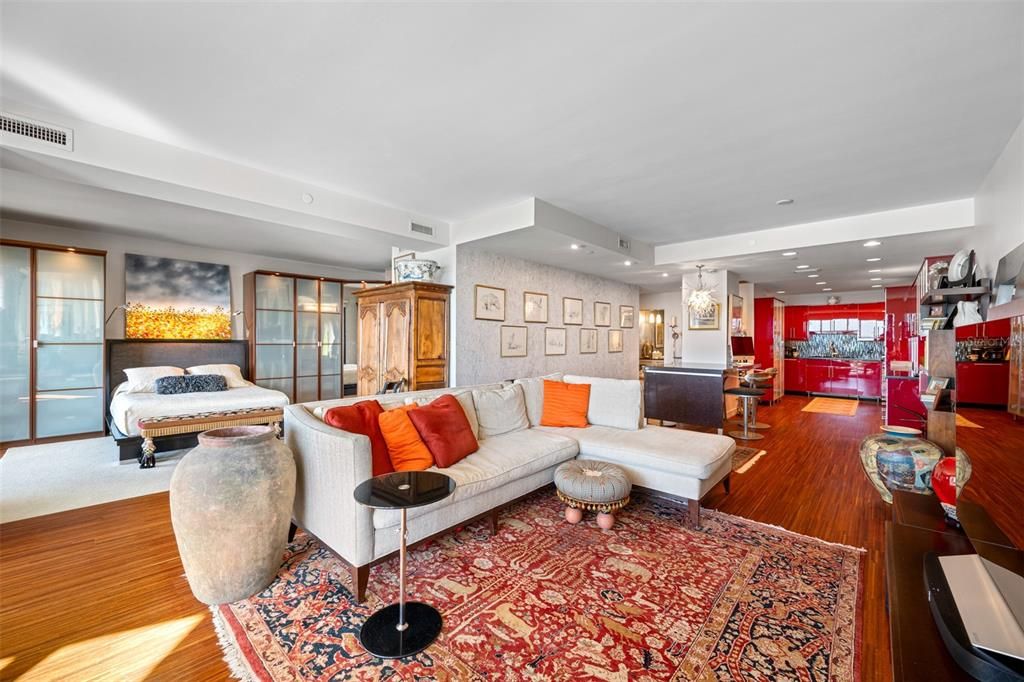 For Sale: $675,000 (1 beds, 1 baths, 1146 Square Feet)