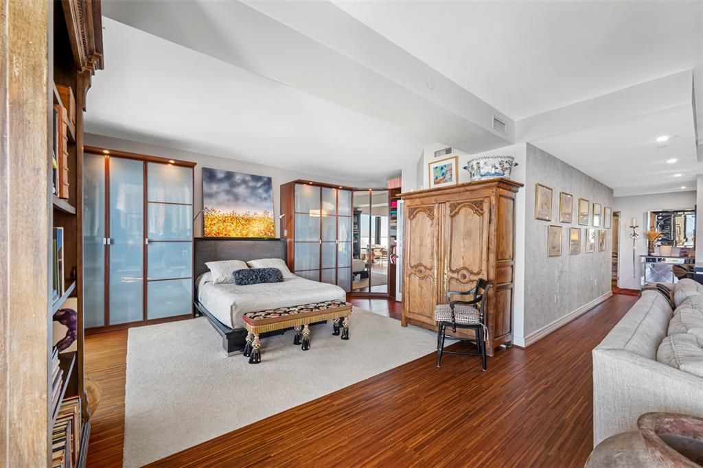 For Sale: $675,000 (1 beds, 1 baths, 1146 Square Feet)