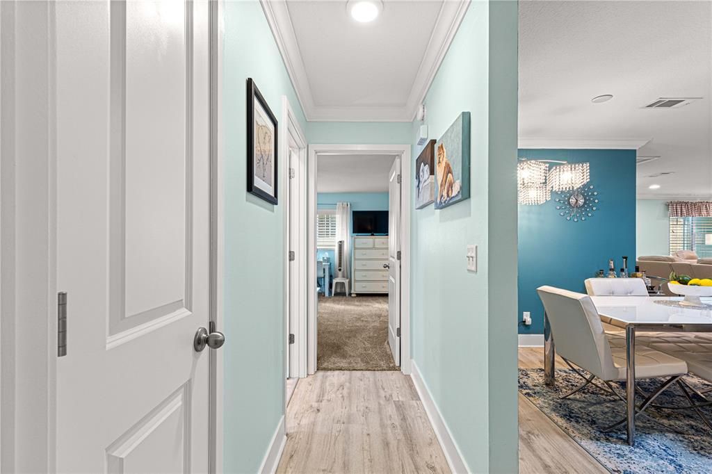 Hall Between Bedrooms - Linen Closet