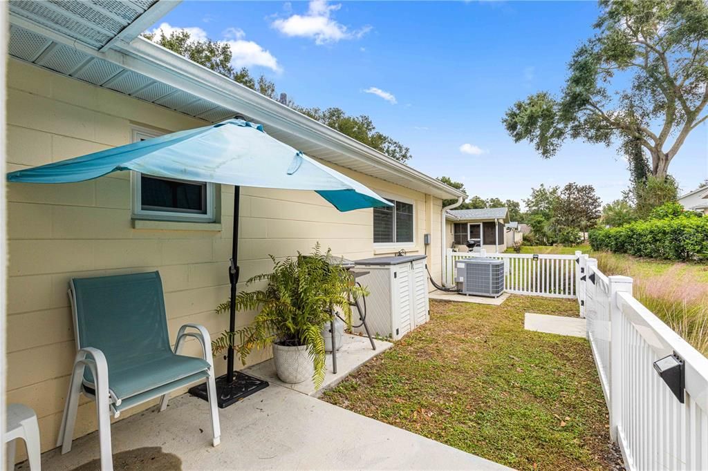 Patio Perfect for Grilling & Fenced for your furbaby!