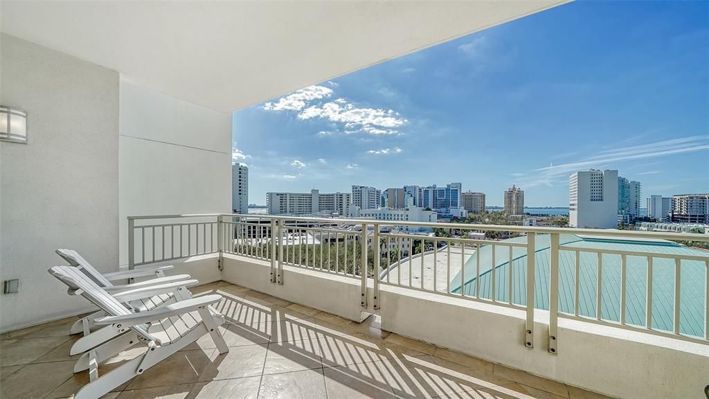 For Sale: $1,150,000 (2 beds, 2 baths, 1532 Square Feet)