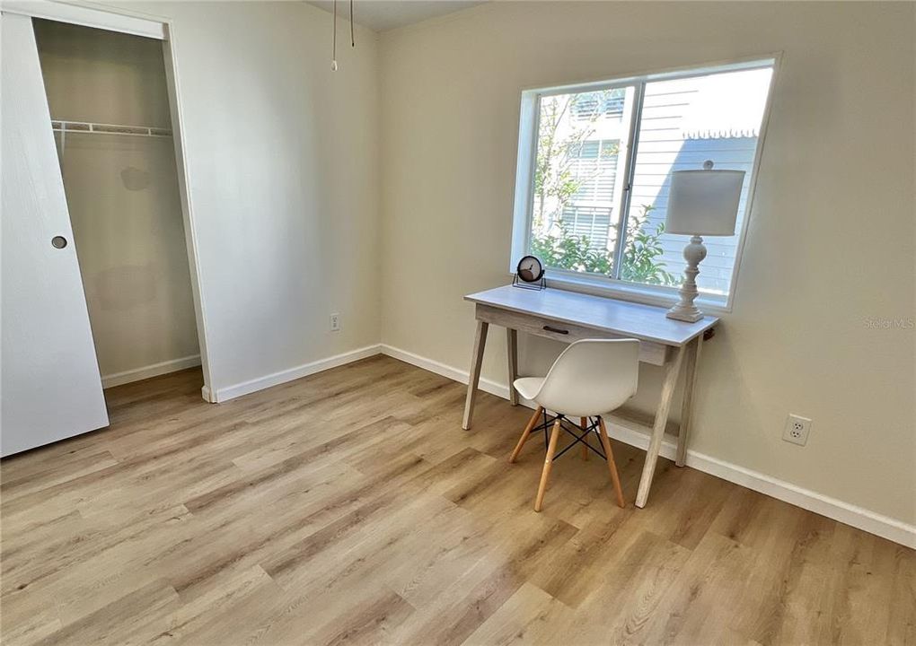 For Sale: $249,900 (2 beds, 2 baths, 1134 Square Feet)