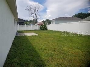 For Rent: $1,800 (3 beds, 2 baths, 1870 Square Feet)