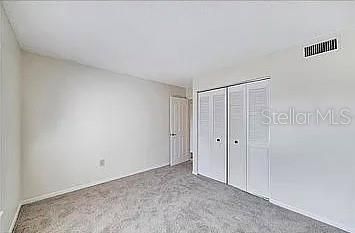 For Sale: $179,900 (2 beds, 2 baths, 979 Square Feet)