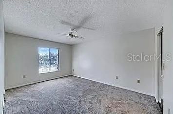 For Sale: $179,900 (2 beds, 2 baths, 979 Square Feet)