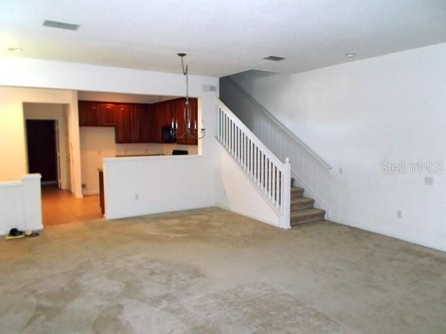 For Rent: $2,200 (3 beds, 2 baths, 1720 Square Feet)