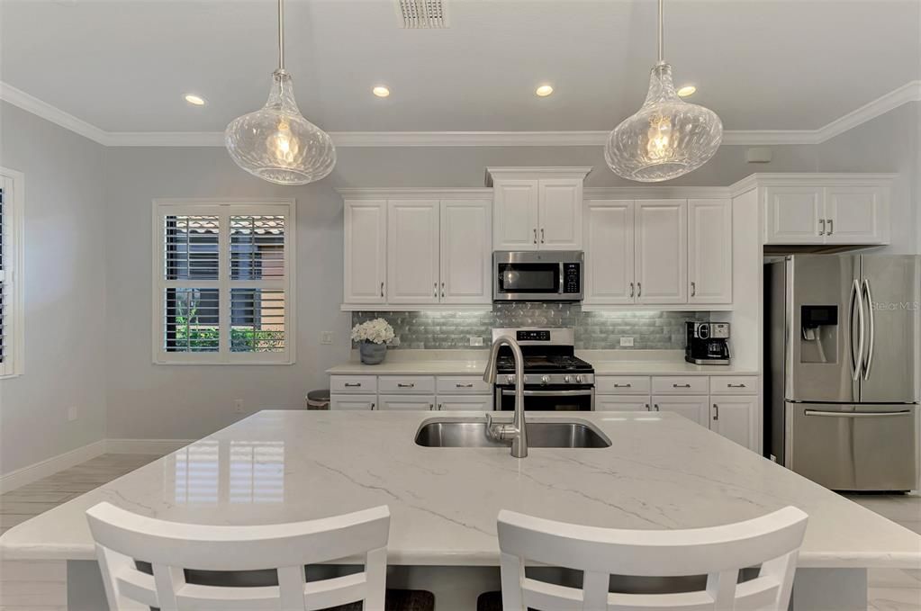 Breakfast Bar in Kitchen