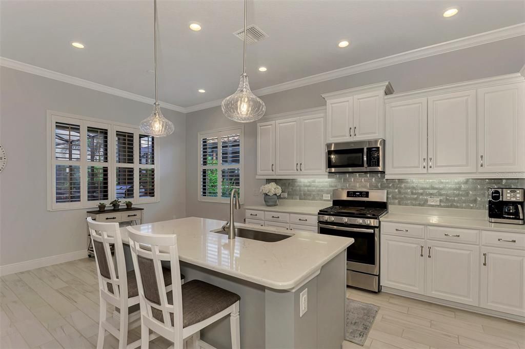 Breakfast Bar in Kitchen