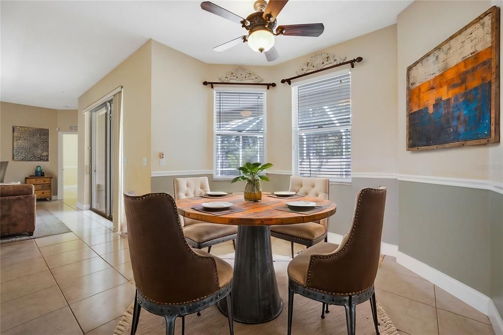 virtual staged dining nook