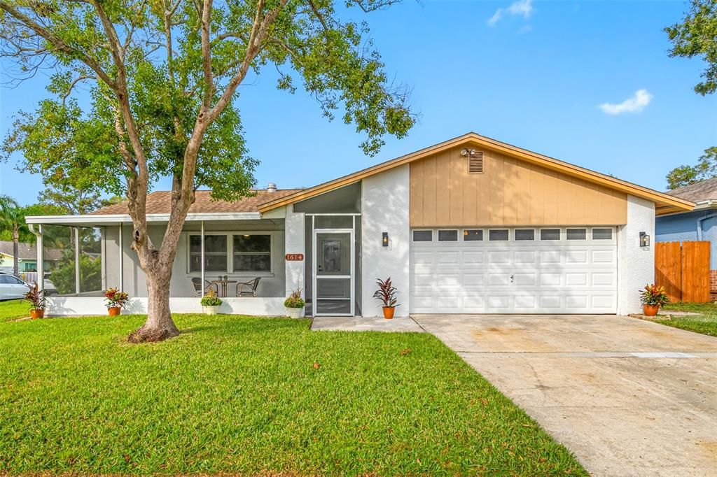 For Sale: $619,000 (3 beds, 2 baths, 1721 Square Feet)