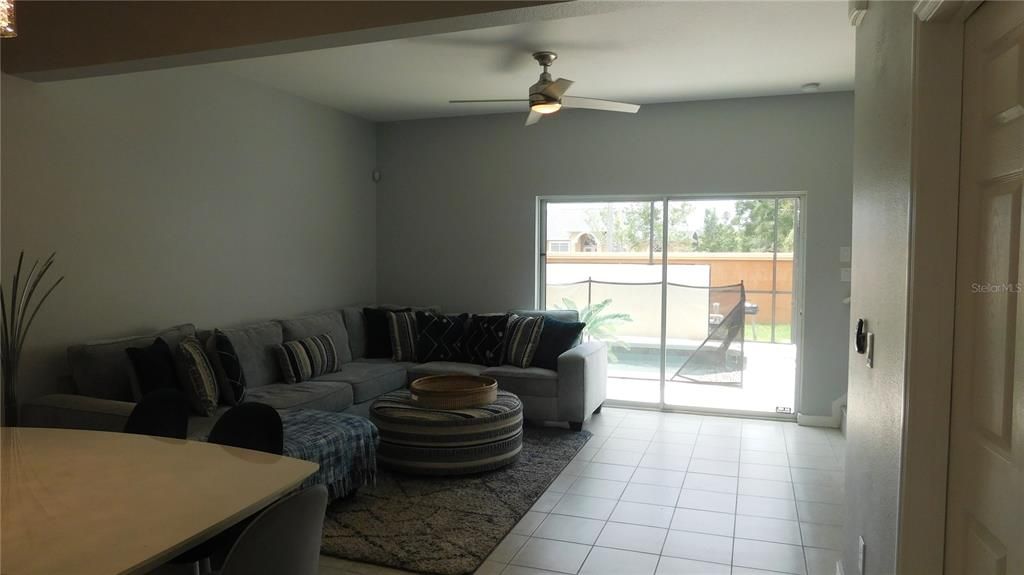 For Rent: $2,200 (3 beds, 2 baths, 1295 Square Feet)