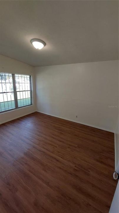 For Rent: $2,100 (3 beds, 2 baths, 1268 Square Feet)