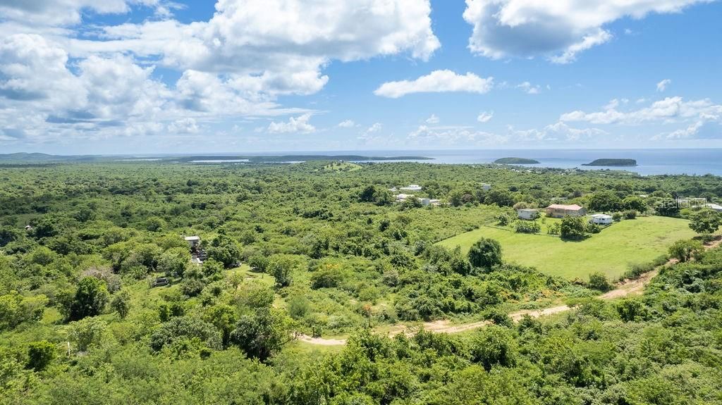 На продажу: $375,000 (5.90 acres)