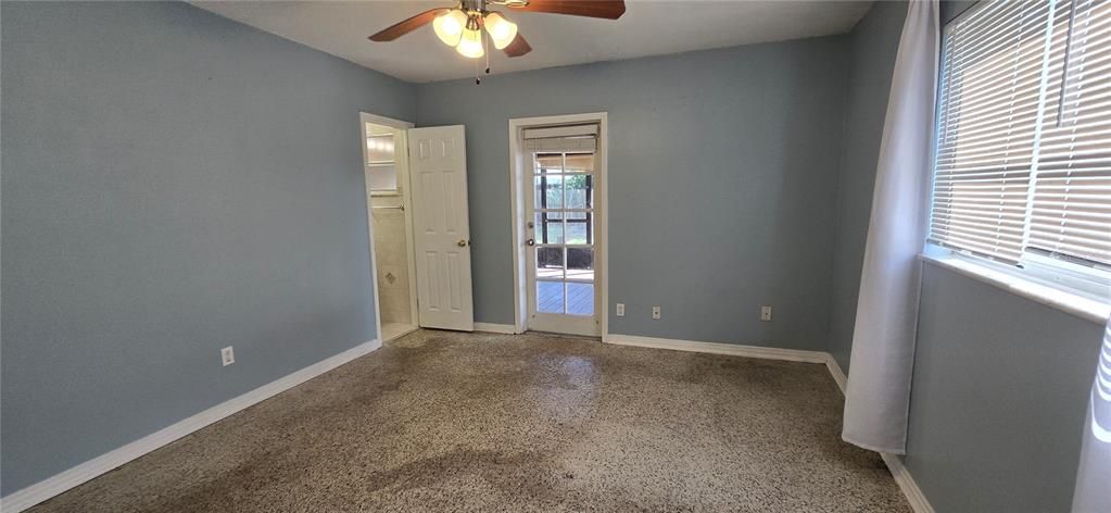 For Rent: $1,995 (3 beds, 2 baths, 1555 Square Feet)