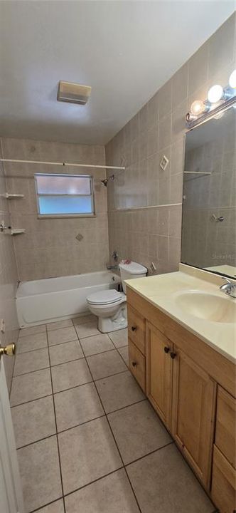 For Rent: $1,995 (3 beds, 2 baths, 1555 Square Feet)