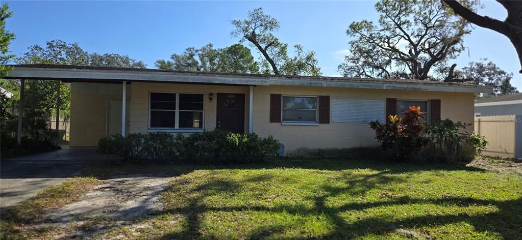 For Rent: $1,995 (3 beds, 2 baths, 1555 Square Feet)