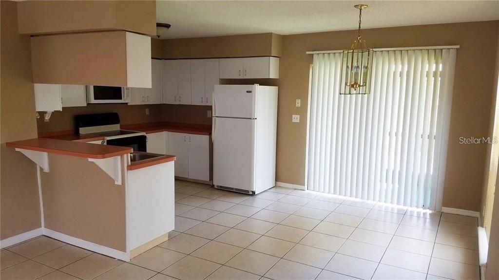 Kitchen / Dining Area