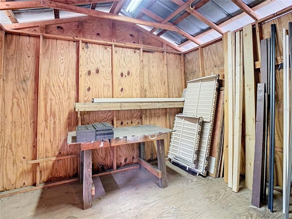 Separate workshop, craft shed