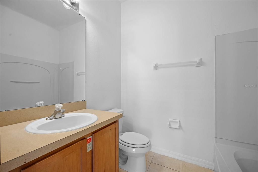 For Sale: $289,000 (3 beds, 2 baths, 1624 Square Feet)