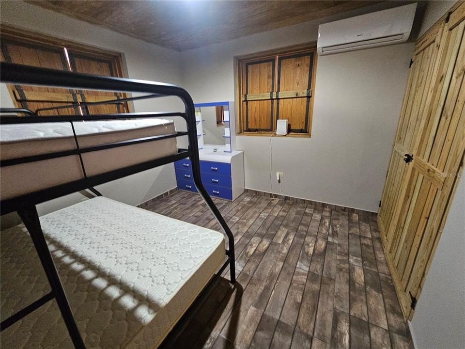 En Venta: $345,000 (3 camas, 2 baños, 1700 Pies cuadrados)