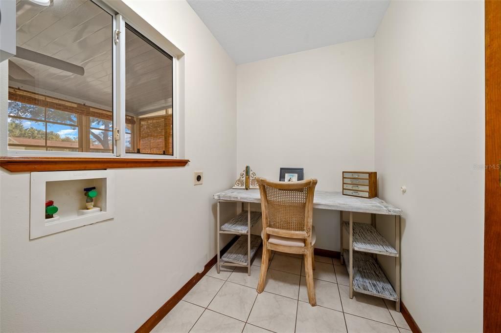 For Sale: $198,500 (2 beds, 2 baths, 1062 Square Feet)