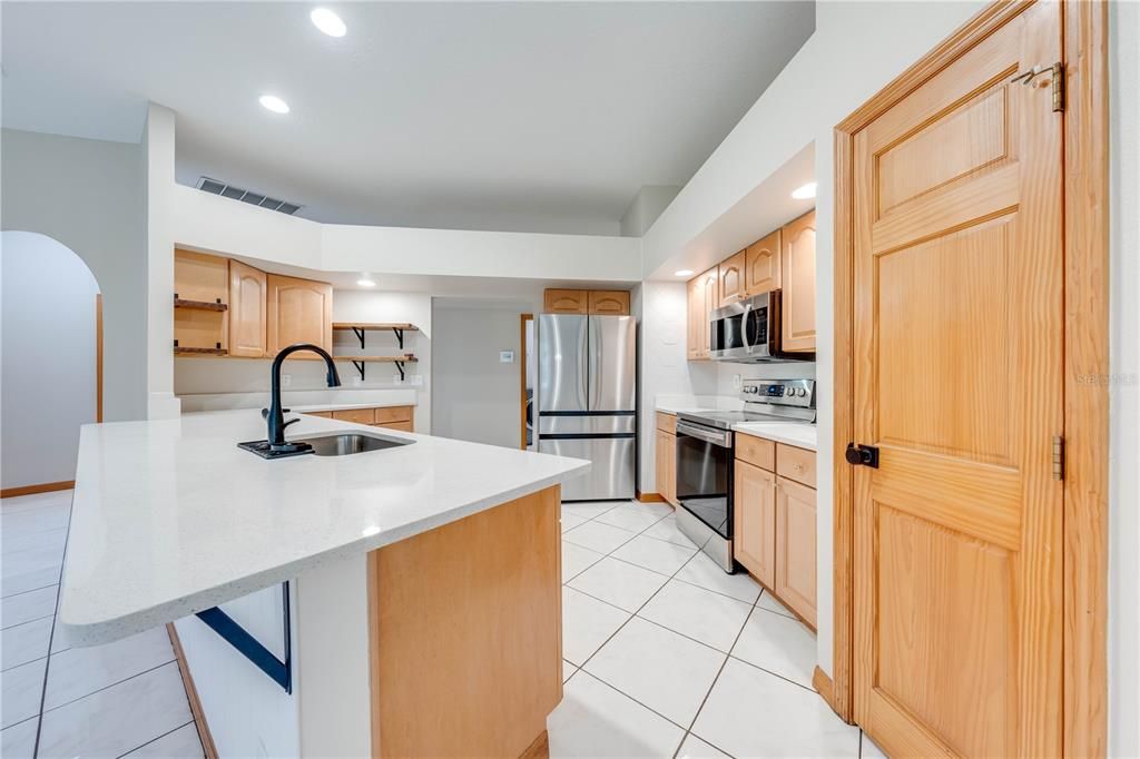 Kitchen- Quartz Countertops