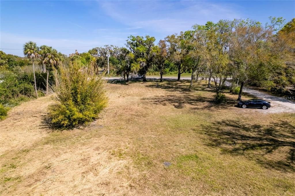 На продажу: $240,000 (0.26 acres)