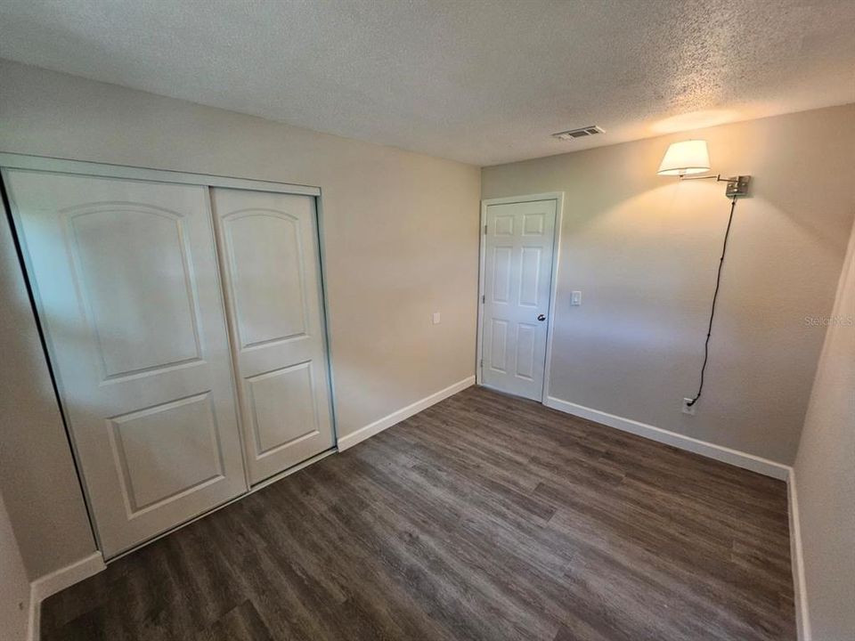 For Sale: $210,000 (2 beds, 1 baths, 1000 Square Feet)