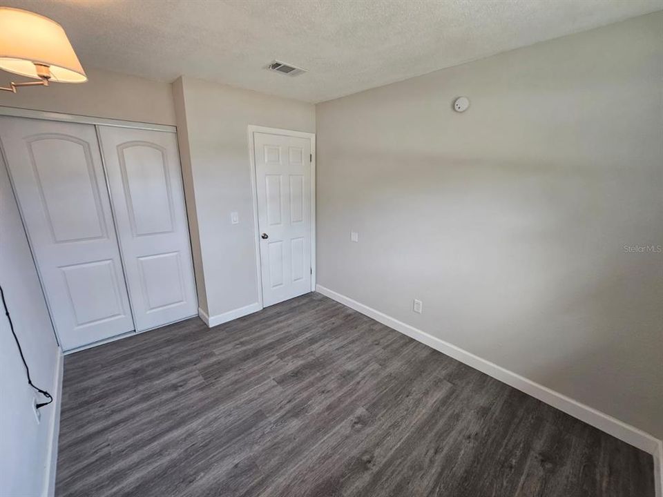 For Sale: $210,000 (2 beds, 1 baths, 1000 Square Feet)