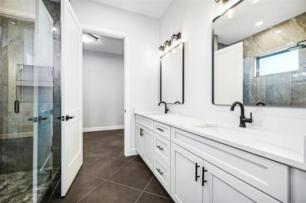 Double Vanity & Walk-in closet Entrance