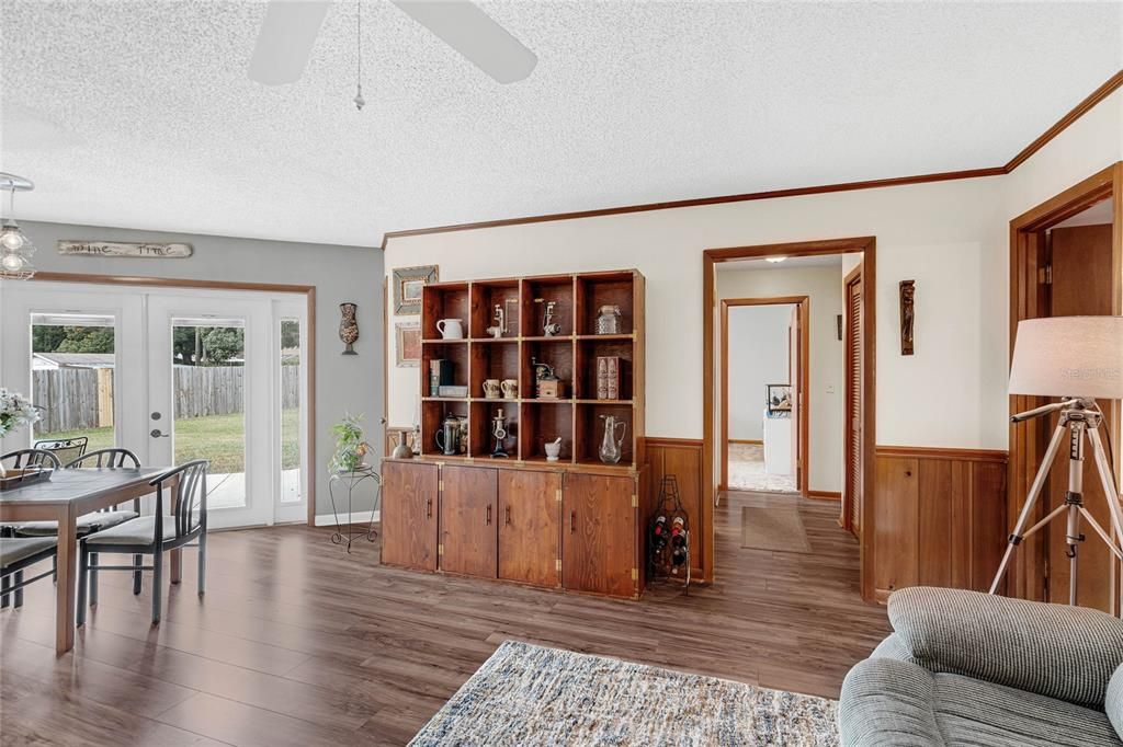 GREAT ROOM/DINETTE/GUEST BEDROOM HALL