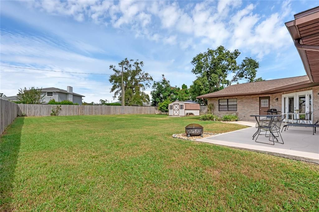 BACKYARD/PATIO/SHED