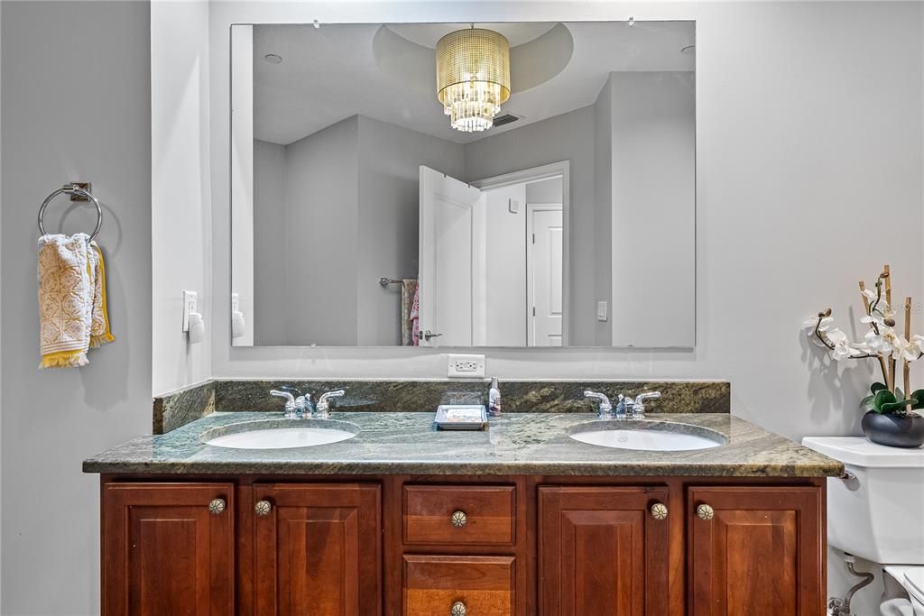 Masterbath which inludes a soaking tub plus shower