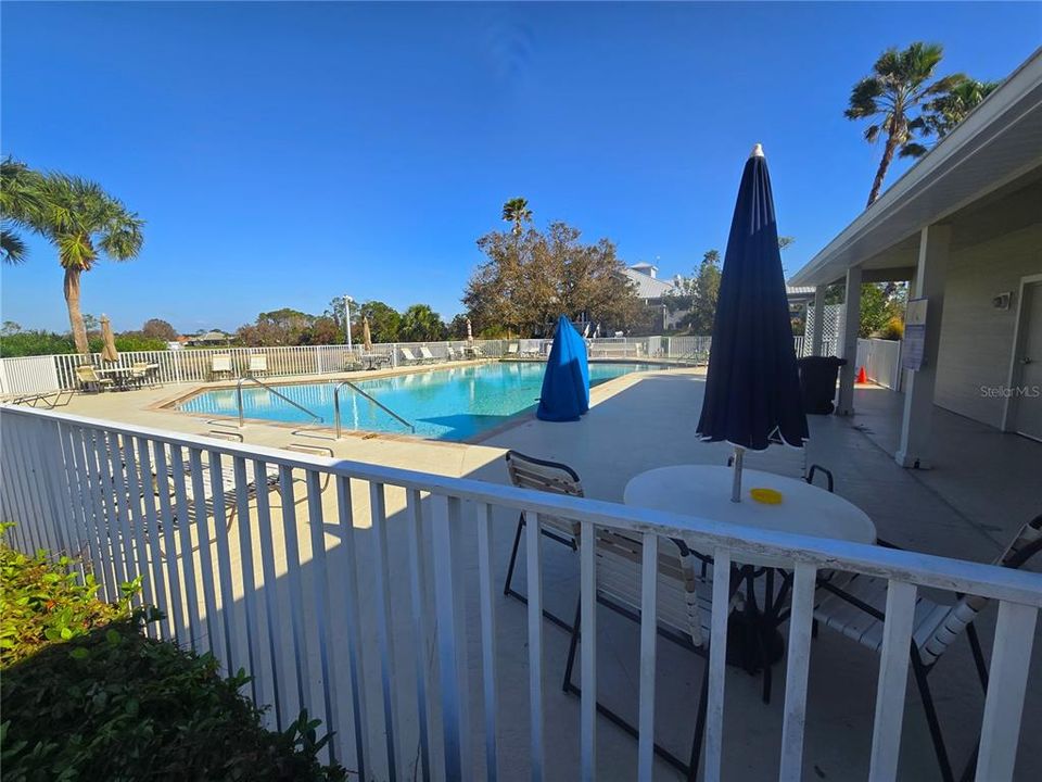 For Sale: $349,000 (2 beds, 2 baths, 1590 Square Feet)